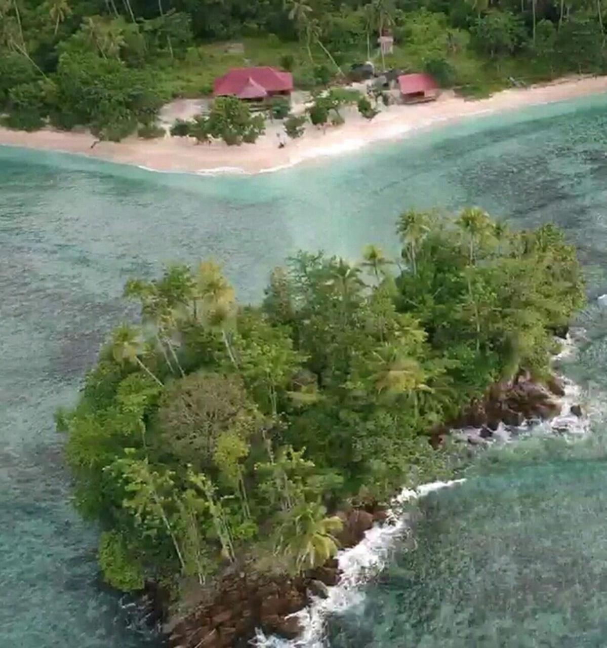 Nusa Nalan Beach Resort Rumah Olat Zewnętrze zdjęcie
