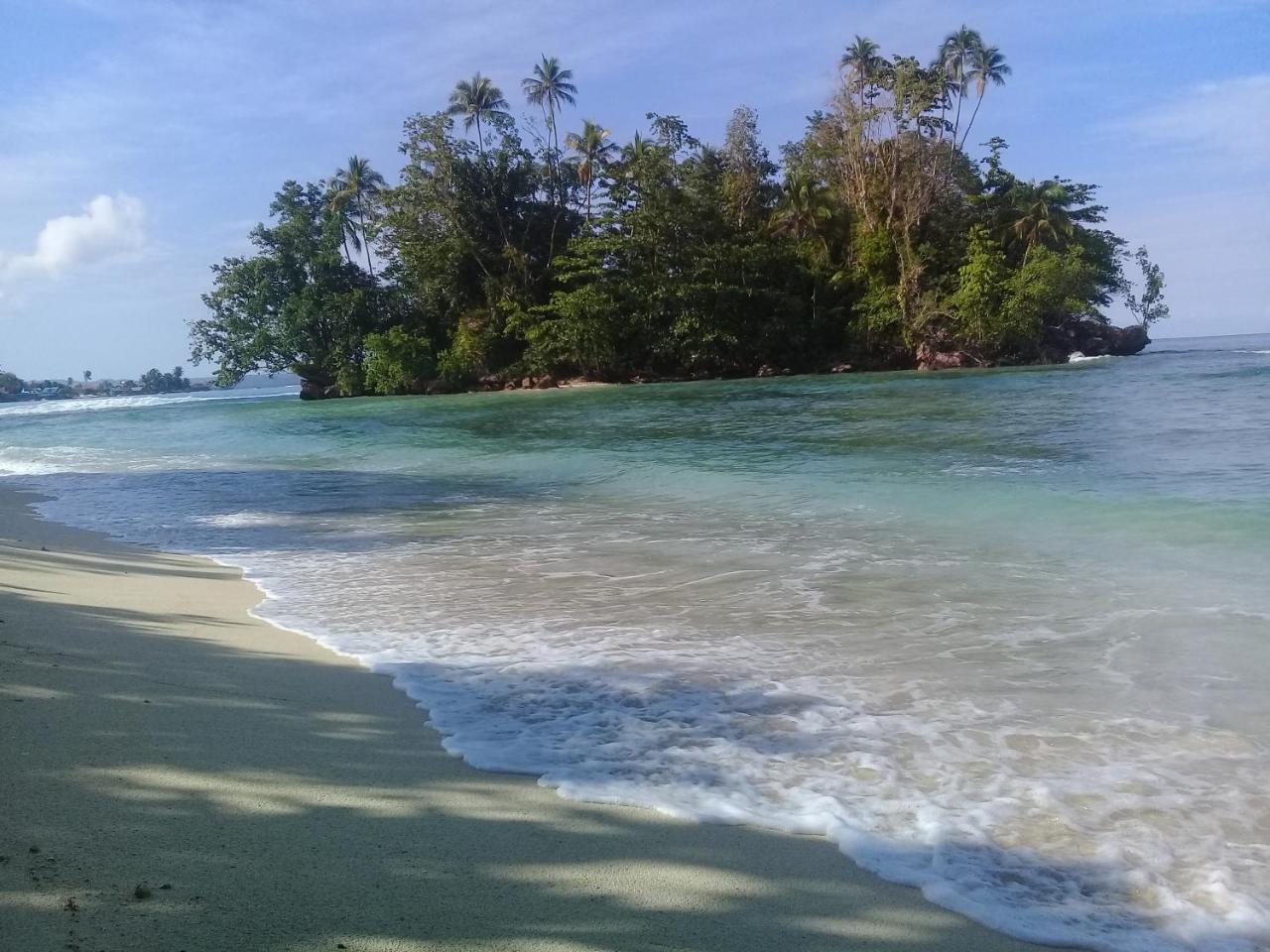 Nusa Nalan Beach Resort Rumah Olat Zewnętrze zdjęcie